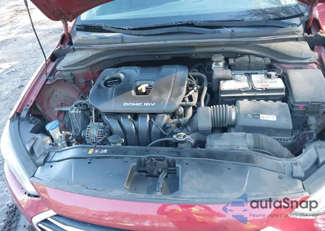 2017 Hyundai Elantra Value Edition z USA, uszkodzony, nr VIN 5NPD84LF7HH133631